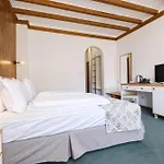 Hotel Spa&sauna Included Razlog
