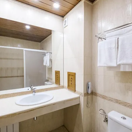 Hotel & Sauna Included Razłog