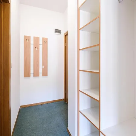 Hotel & Sauna Included Razłog