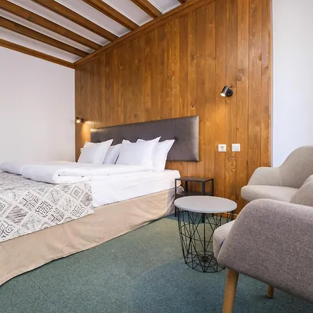 Hotel Razlog Szálloda 2*