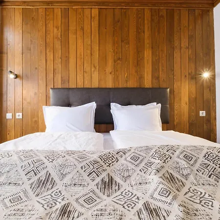 Szálloda Hotel Razlog 2*