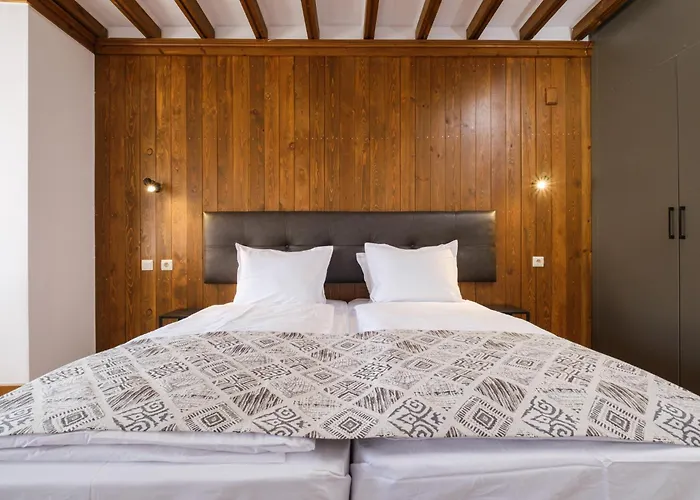 Отель & Restaurant Included