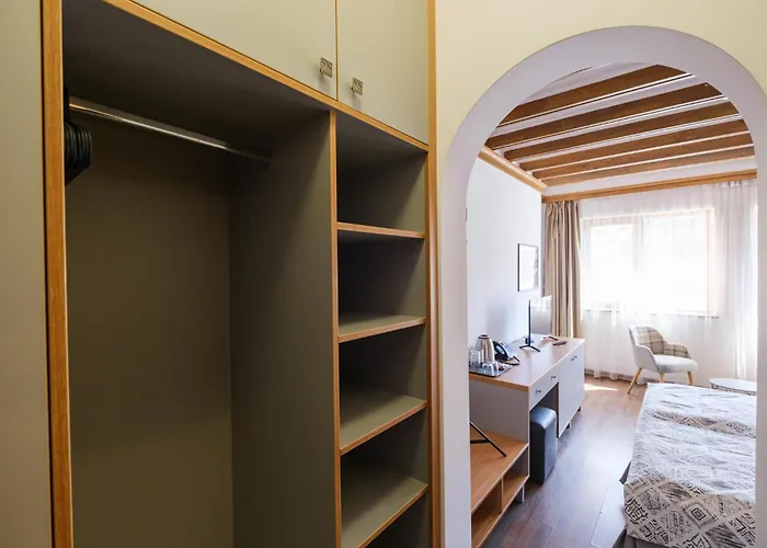 Отель & Restaurant Included