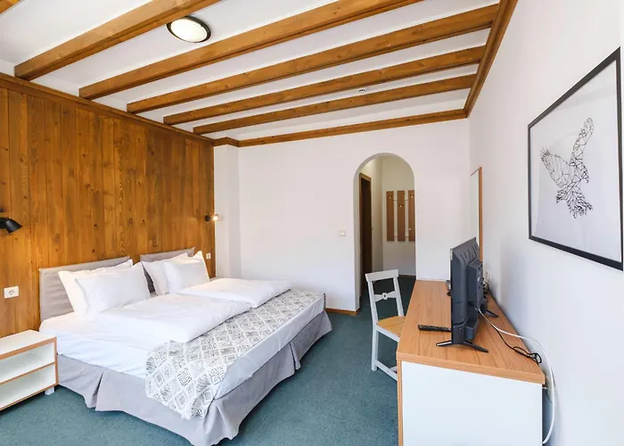 Отель & Restaurant Included Разлог