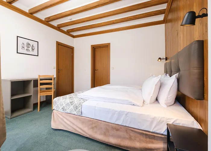 & Restaurant Included Отель