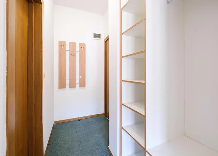 Отель & Restaurant Included Разлог