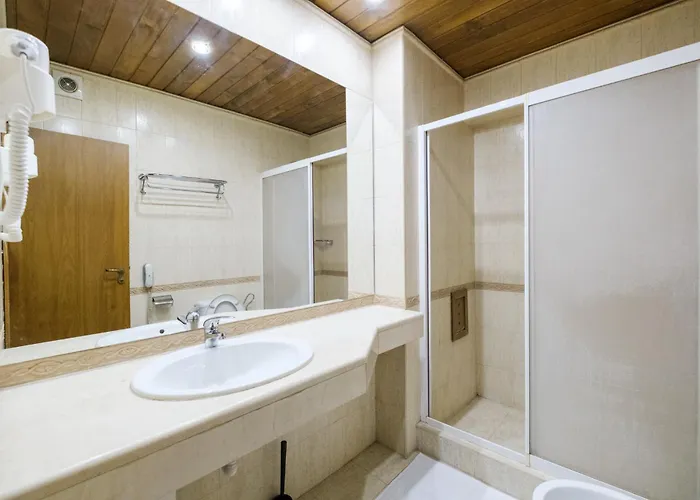 & Restaurant Included Отель 2*