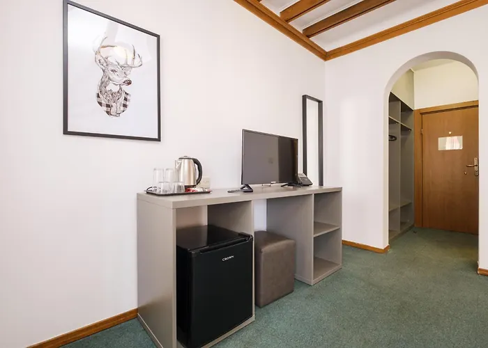 & Restaurant Included 2*