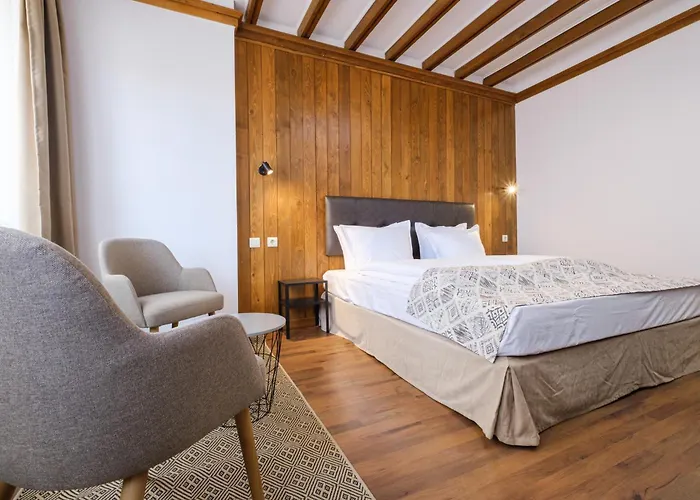 & Restaurant Included Разлог